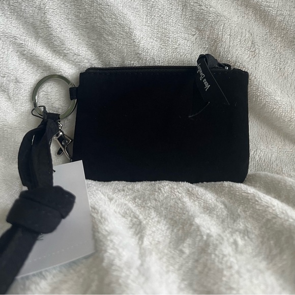 Zip ID & Lanyard- Classic Black - Picture 2 of 3